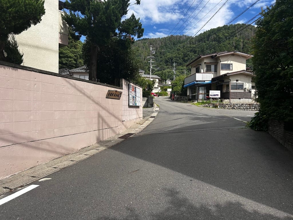 【香蘭荘 専用駐車場のご案内】
